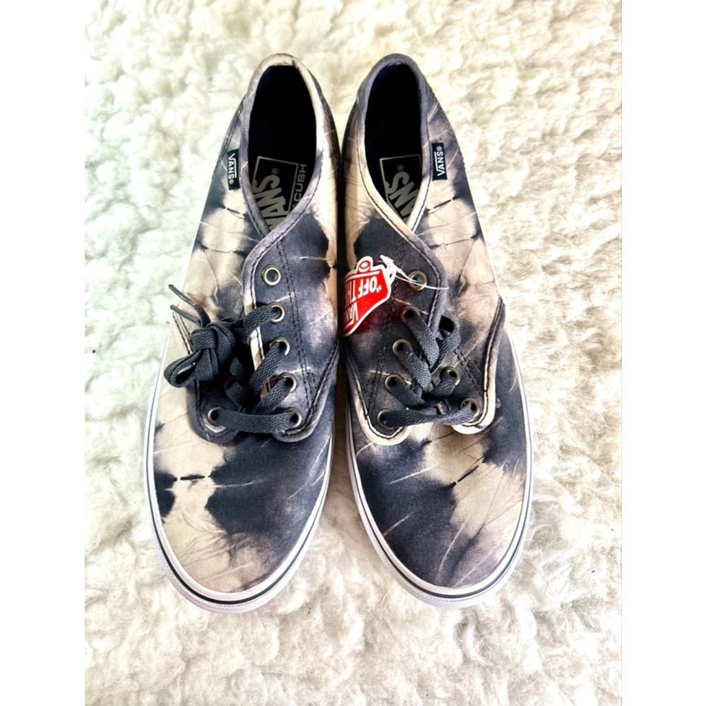 NWT Vans Skateboarding Sneakers in black and tan tie-dye design women size 9.5